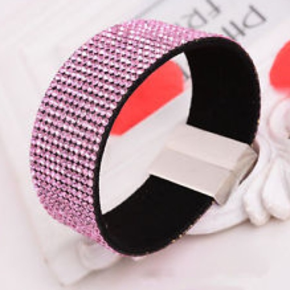 Pink Magnetic Bracelet Wrap!